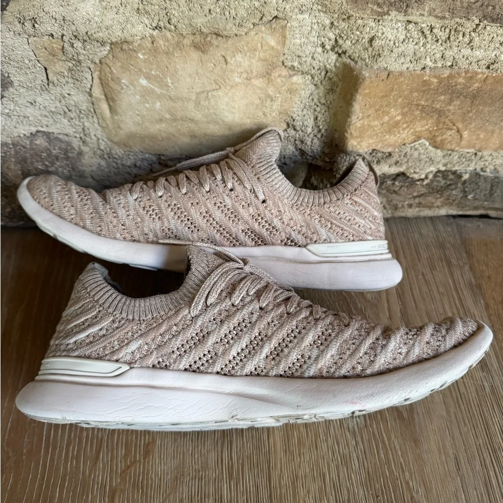 APL Techloom Women's Knit Sneakers - Nude Sz 8 price firm